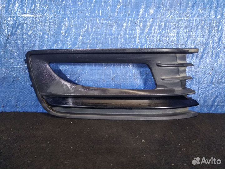 Окантовка птф правая Volkswagen Polo sedan 5 2010