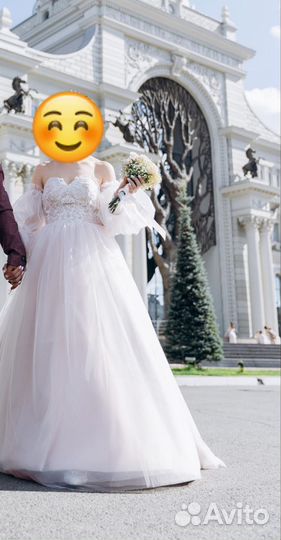 Свадебное платье 42 44 бу