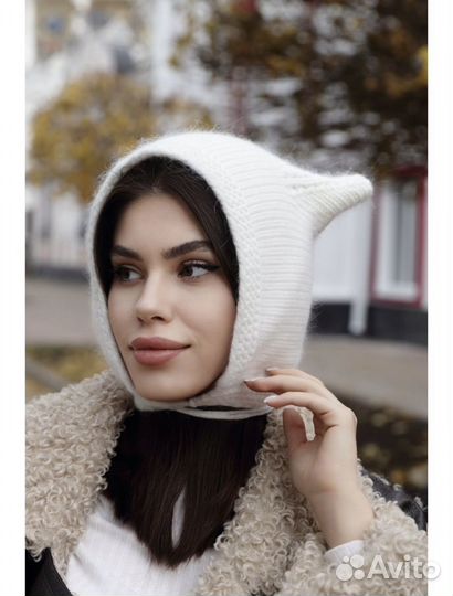 Шапка вязаная с ушками