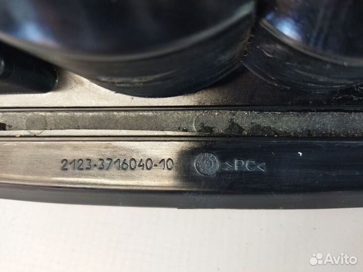 Фонарь правый Chevrolet Niva 1 2002