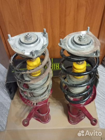 Стойки передние в сборе Priora