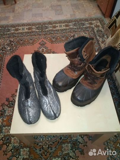 Ледобур, ботинки и рюкзак-стульчик