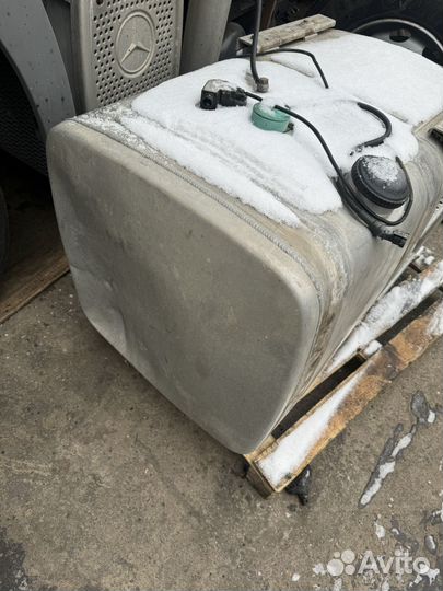 Топливный бак 350л. Man tgs