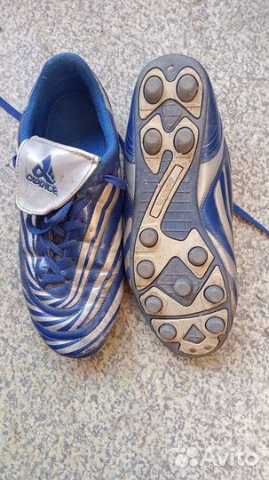 Футбольные бутсы