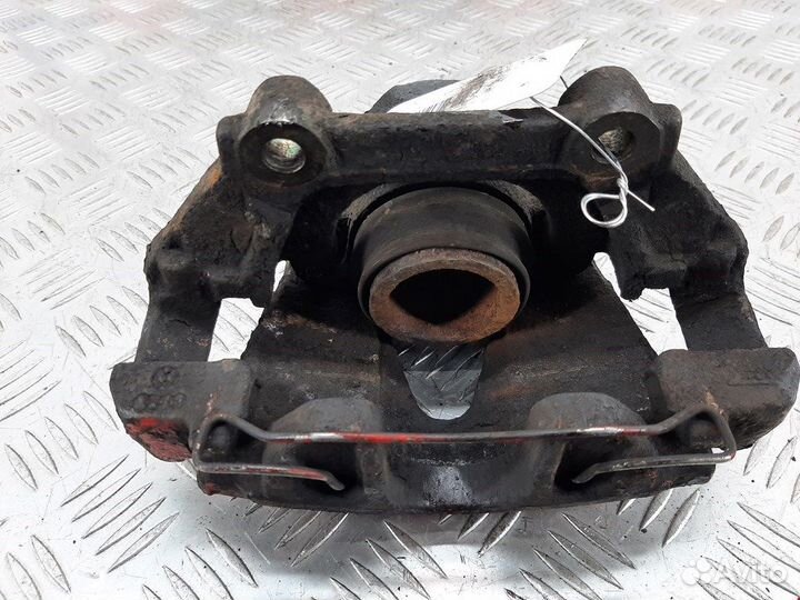 Суппорт передний левый для Volkswagen Bora