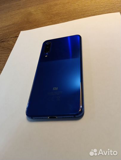 Xiaomi Mi 9 SE, 6/128 ГБ