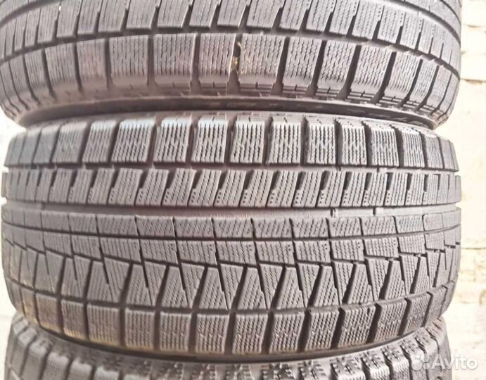Bridgestone Blizzak Revo GZ 225/50 R17 97V