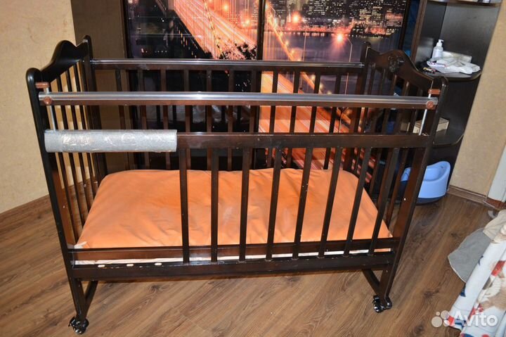 Кроватка детская