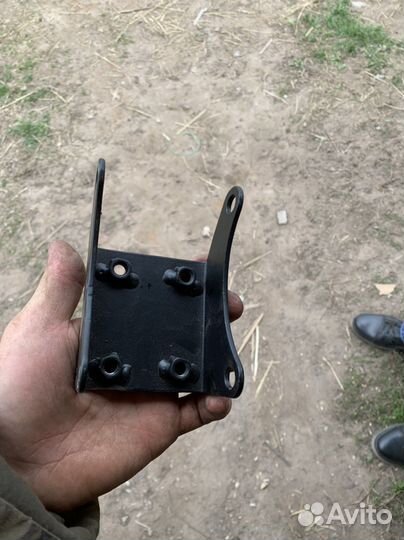 Кронштейн двигателя передний GR1 172fmm