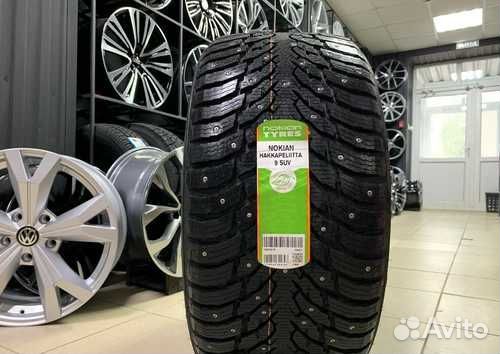 Nokian Tyres Hakkapeliitta 9 SUV 275/45 R21 110T