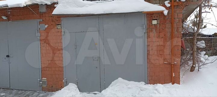 Гараж, > 30 м²