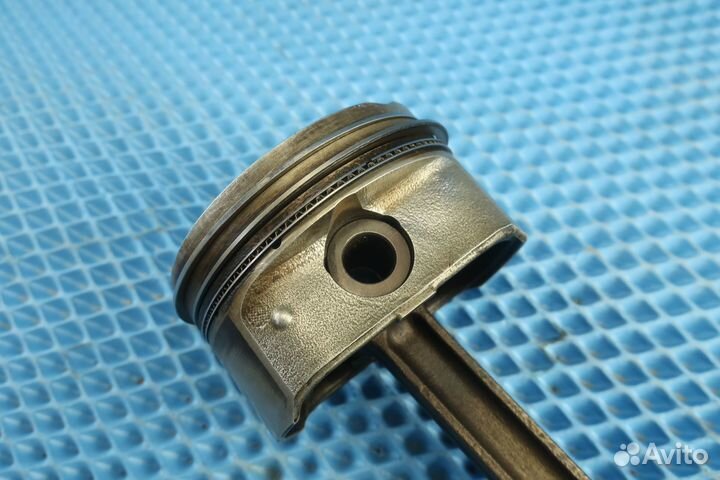 Поршень с шатуном Hyundai Solaris Kia Rio 3 G4FA