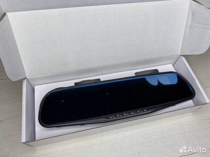 Видеорегистратор зеркало с камерой заднего вида