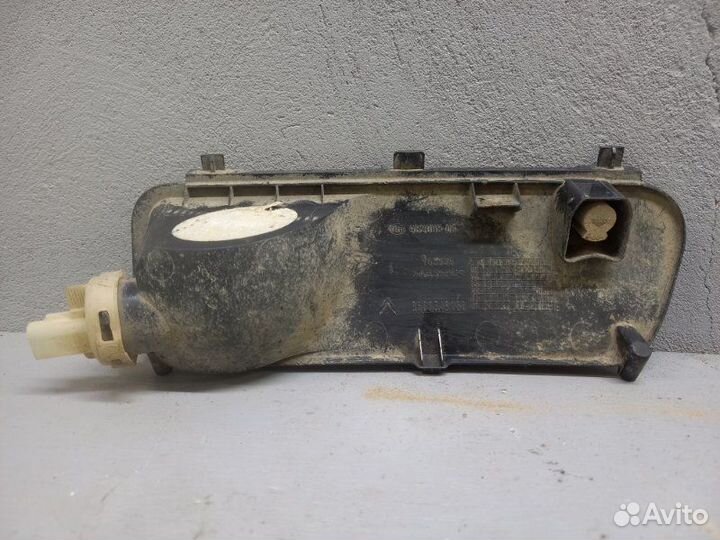 Фонарь противотуманный задний левый Citroen