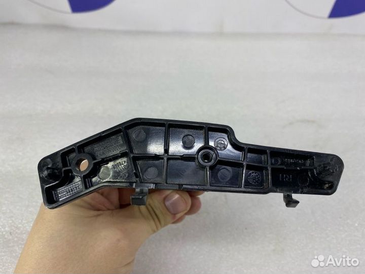 Направляющая бампера правая Bmw X6 G06