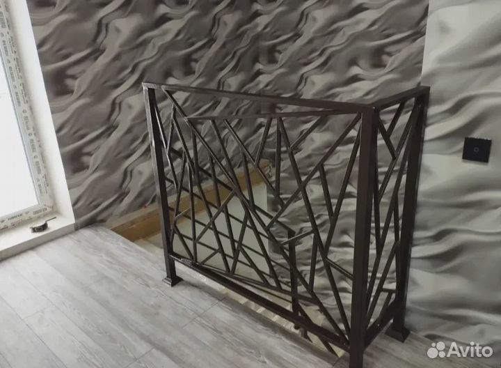 Лестница на металлокаркасе