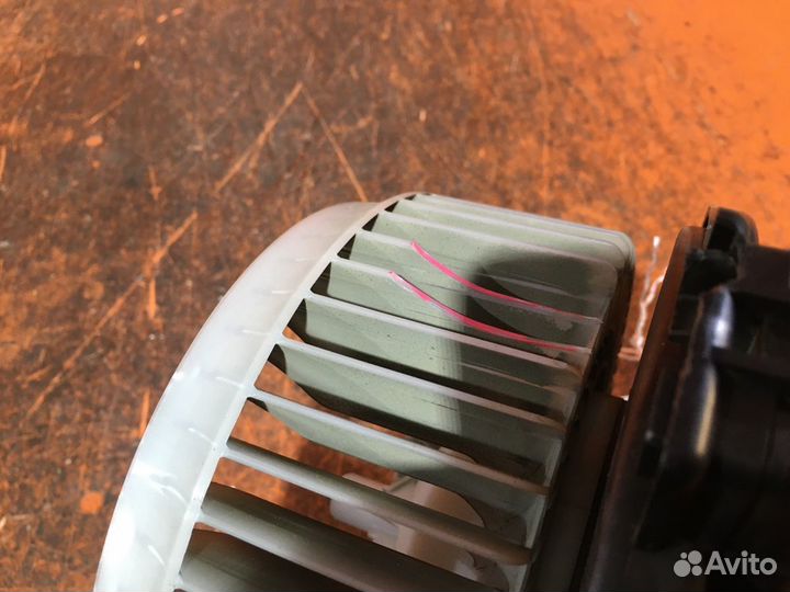 Моторчик печки Toyota Crown JZS175