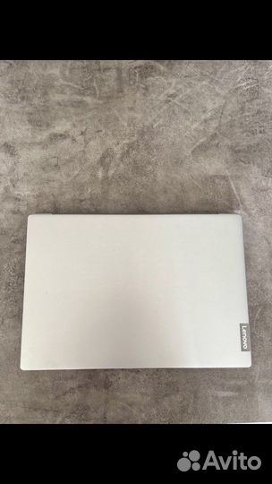 Ноутбук Lenovo