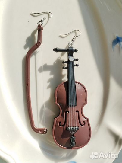 Серьги скрипка и смычок. Аксессуары для кукол