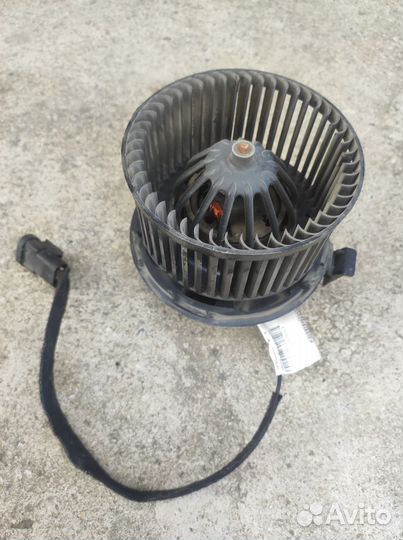 Моторчик печки renault sandero 1