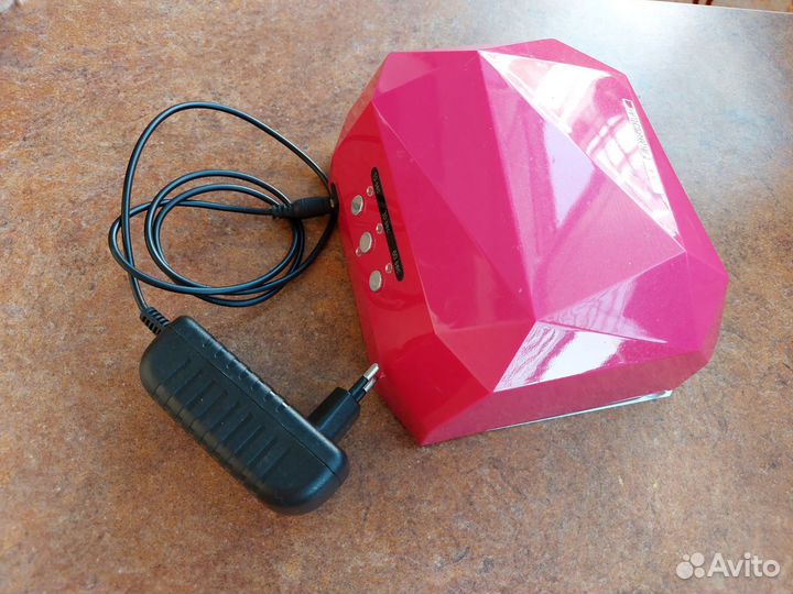 Лампа для ногтей