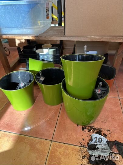 Кашпо с автополивом