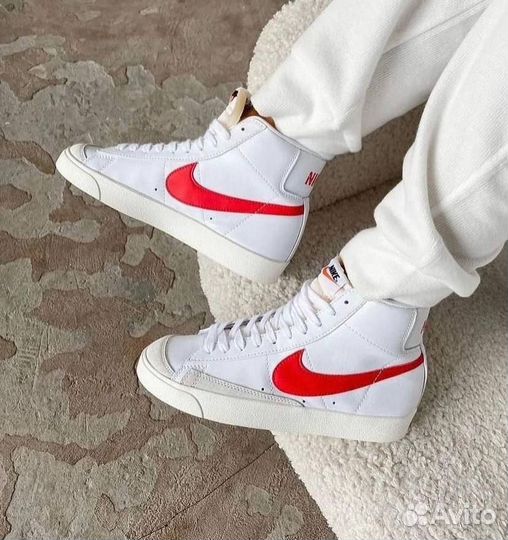 Кроссовки Nike Blazer 77 mid White & Red