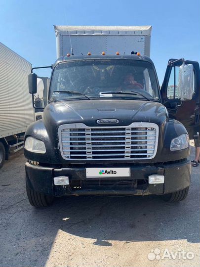 Freightliner M2, 2004