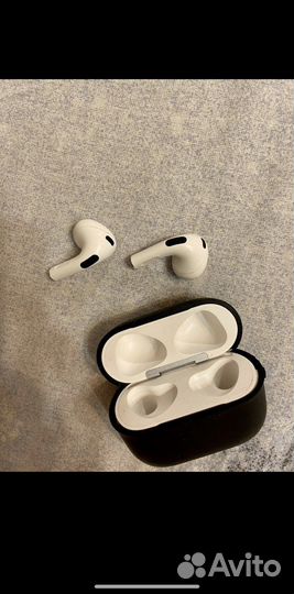 AirPods max белые