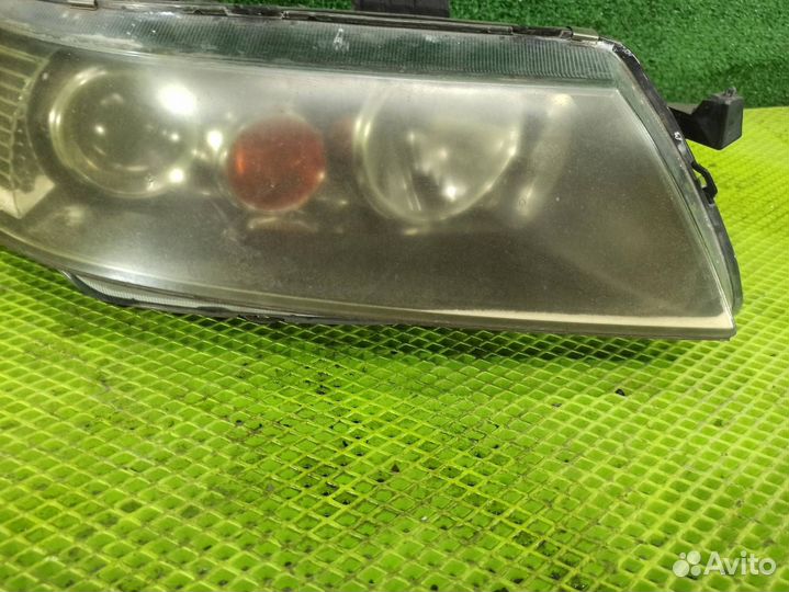 Фара правая Honda Accord