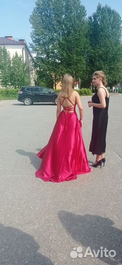 Вечернее платье