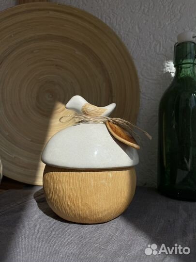 Керамическая баночка ручной работы