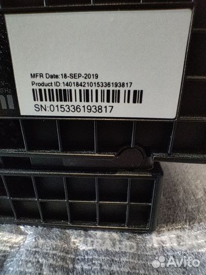 Xbox One X 1Tb+пульт+диски