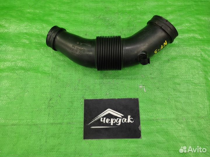 Патрубок возд. фильтра 7P0129627B Touareg NF 10-18