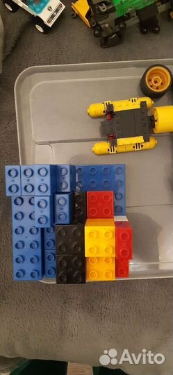 Детали детского конструктора