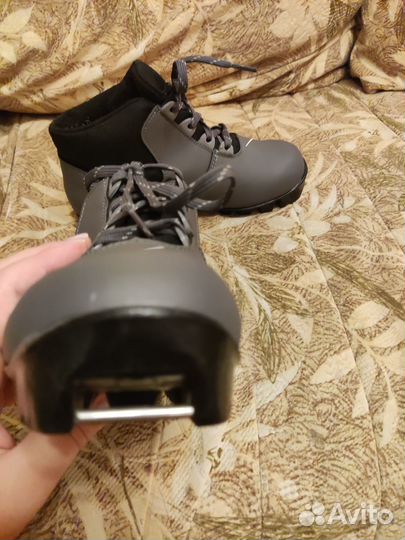 Лыжные ботинки