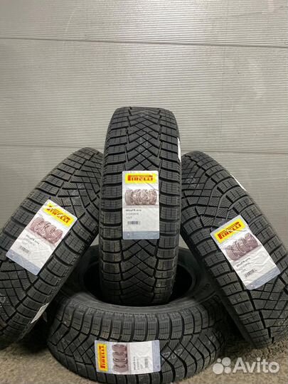 Pirelli Ice Zero FR 245/60 R18 105