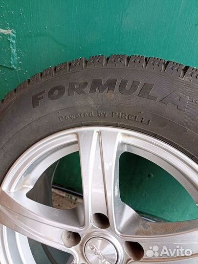 Pirelli Formula Ice 195/65 R15