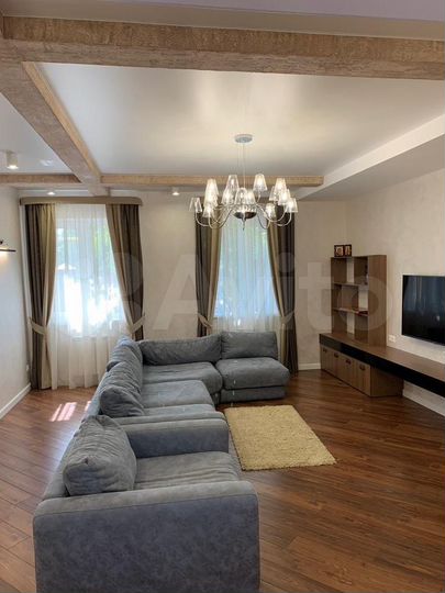 Коттедж 236,4 м² на участке 6 сот.