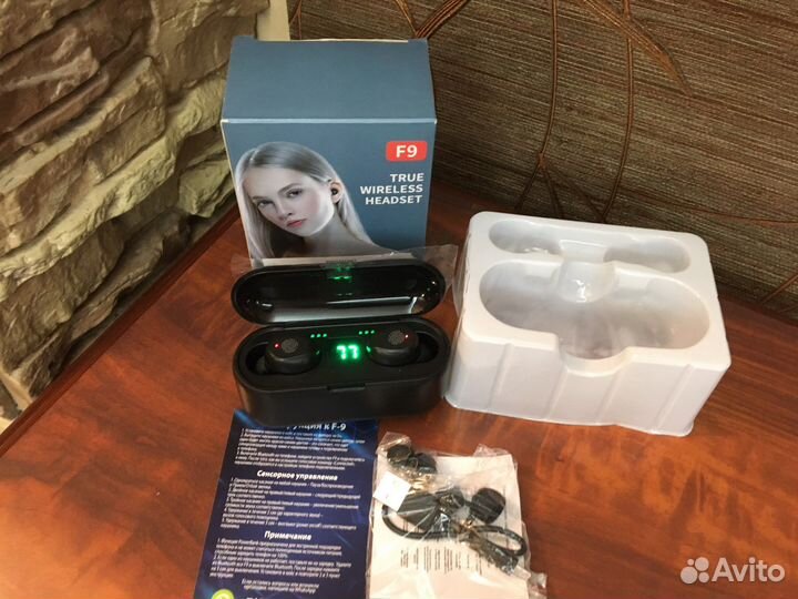 Беспроводные наушники новые