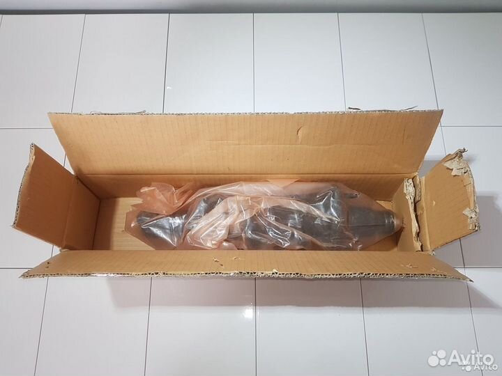 Стойка задняя левая в сборе Honda Stream 2004