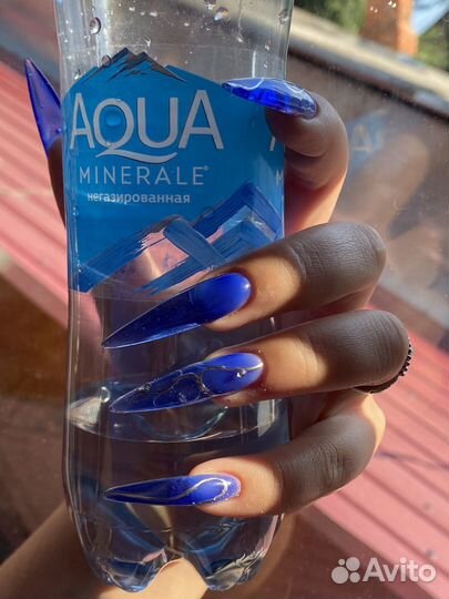 Модель на маникюр с покрытием гель лак