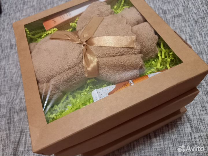 Подарочные наборы новые из косметики на праздники