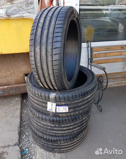 Michelin Pilot Sport 4 SUV 295/40 R21 111Y