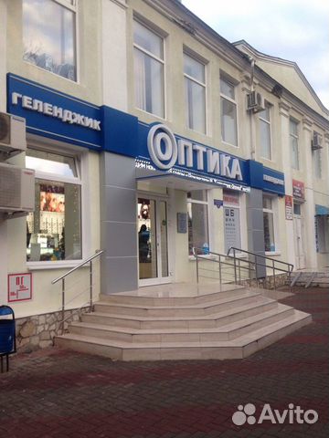 Врач офтальмолог, оптометрист