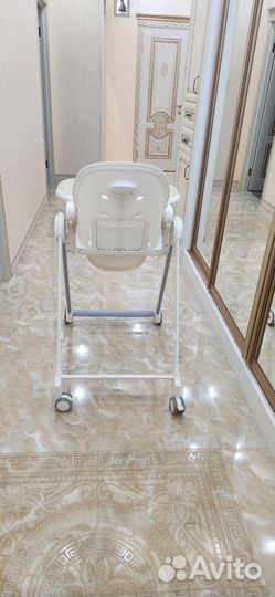 Детский стульчик для кормления happy baby