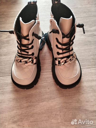 Ботинки для девочки