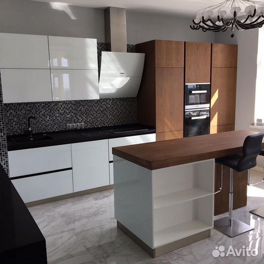 Кухонный гарнитур на заказ. Под ключ