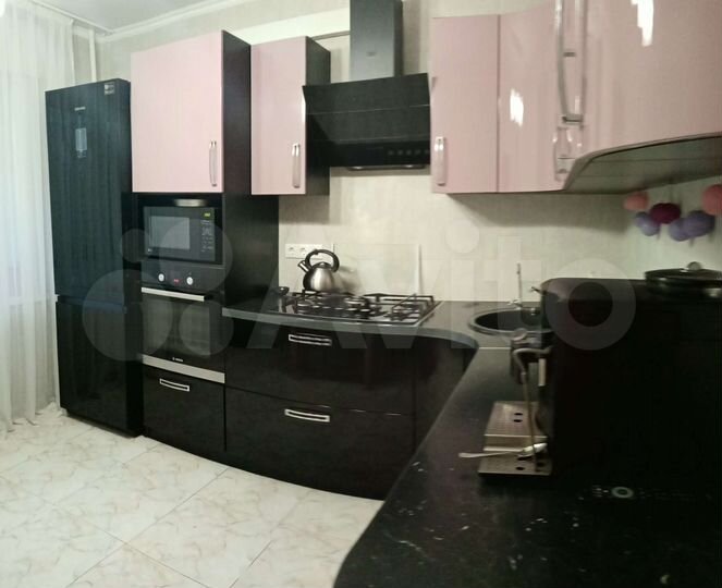 1-к. квартира, 50,4 м², 1/10 эт.