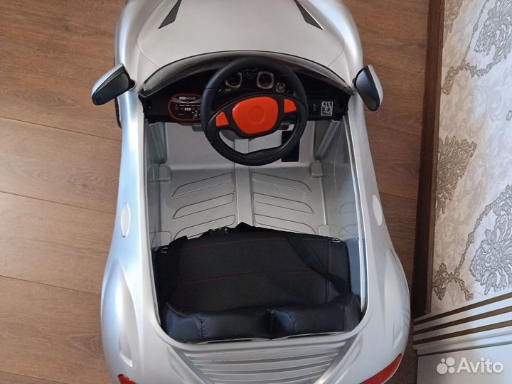 Детский электромобиль